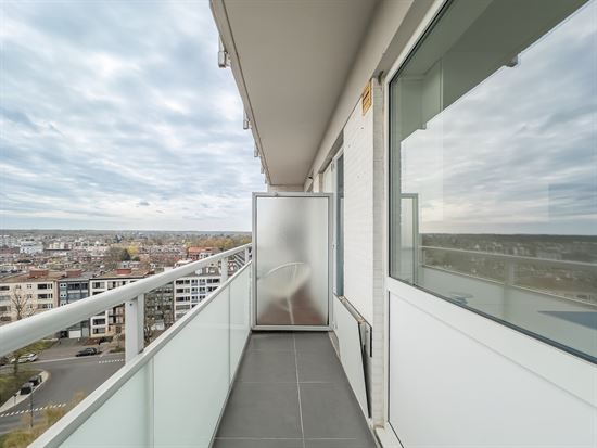 Instapklaar 2 slaapkamer appartement met 2 terrassen
