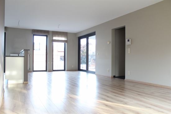 Ruim appartement op TOPlocatie te Lier met ruime parkeerplaats