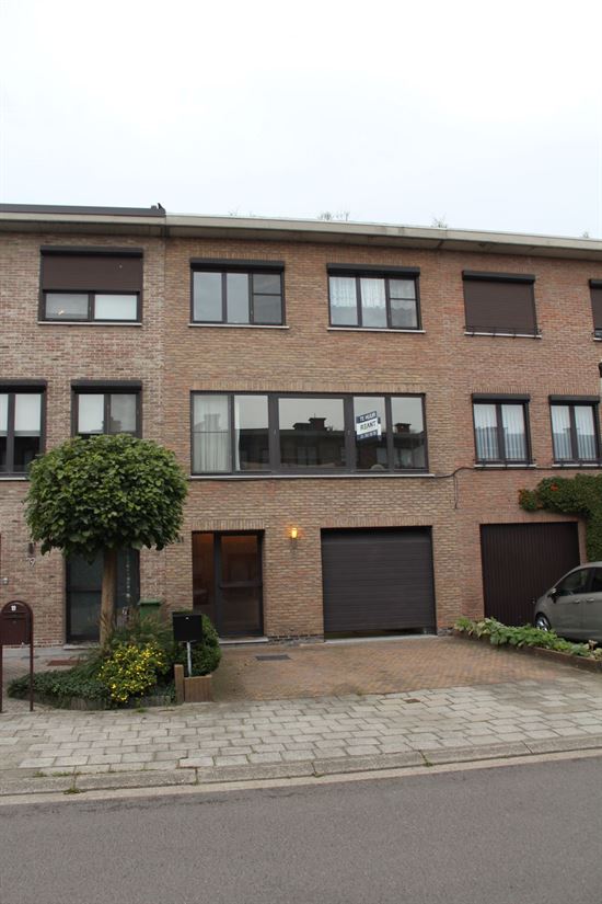 De ideale gezinswonig gelegen op een mooie locatie in Merksem!