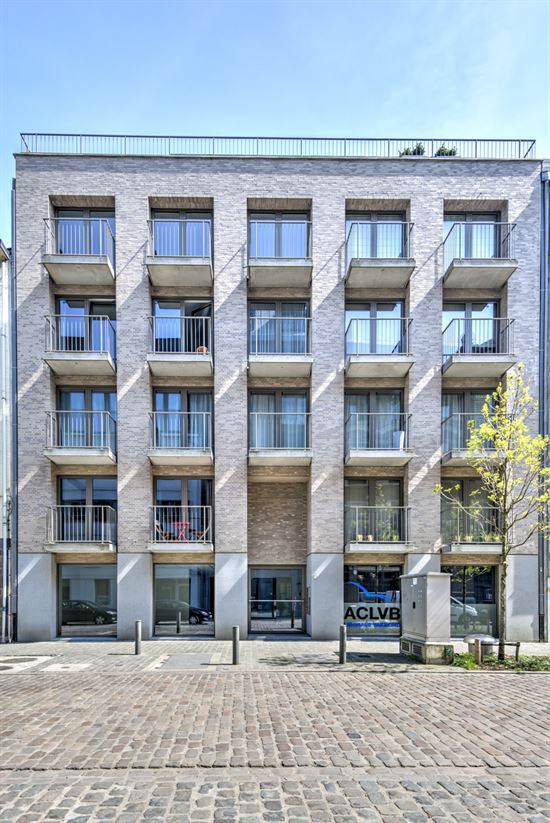 Penthouse met zijdelings waterzicht