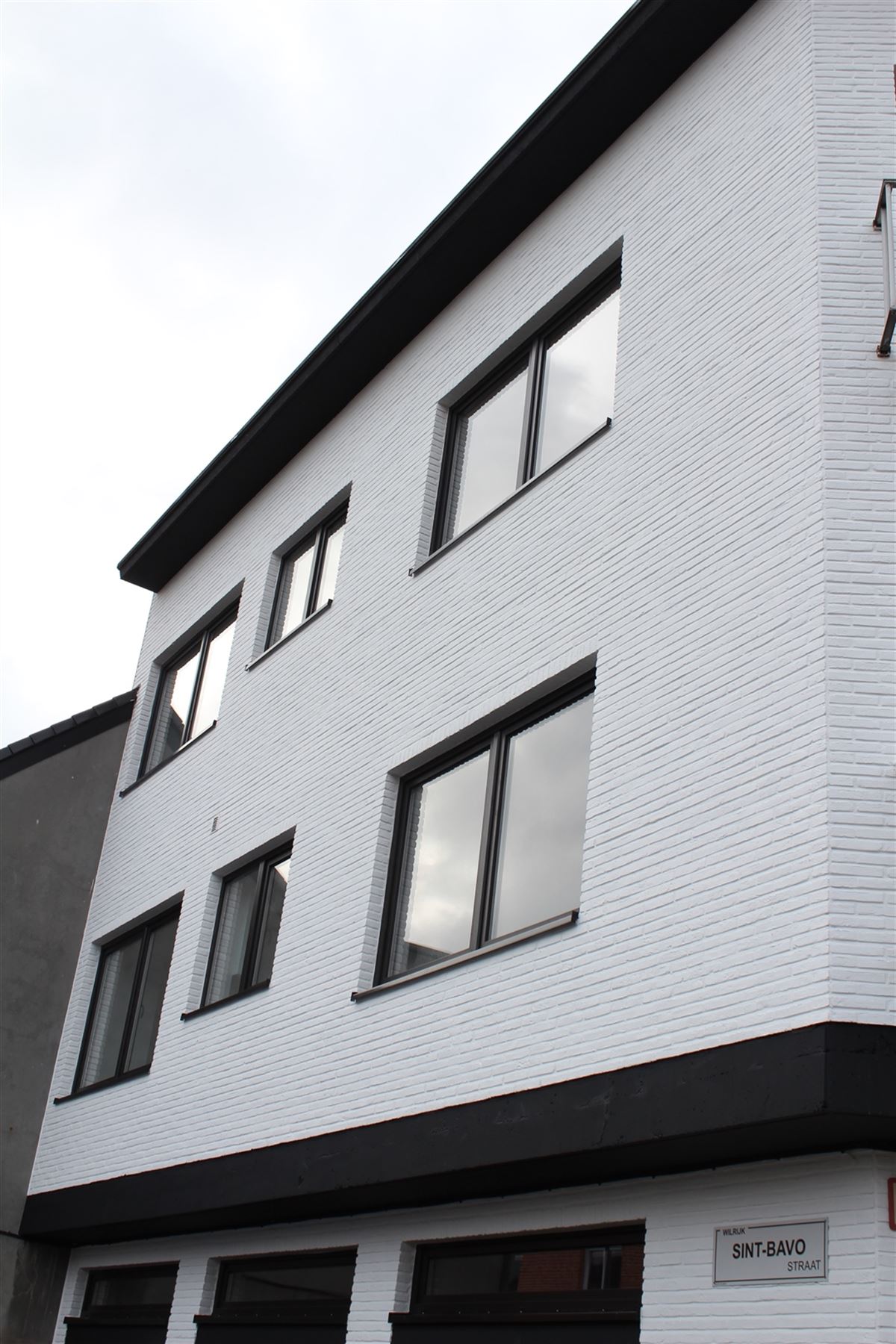 Prachtig gerenoveerd appartement met garage