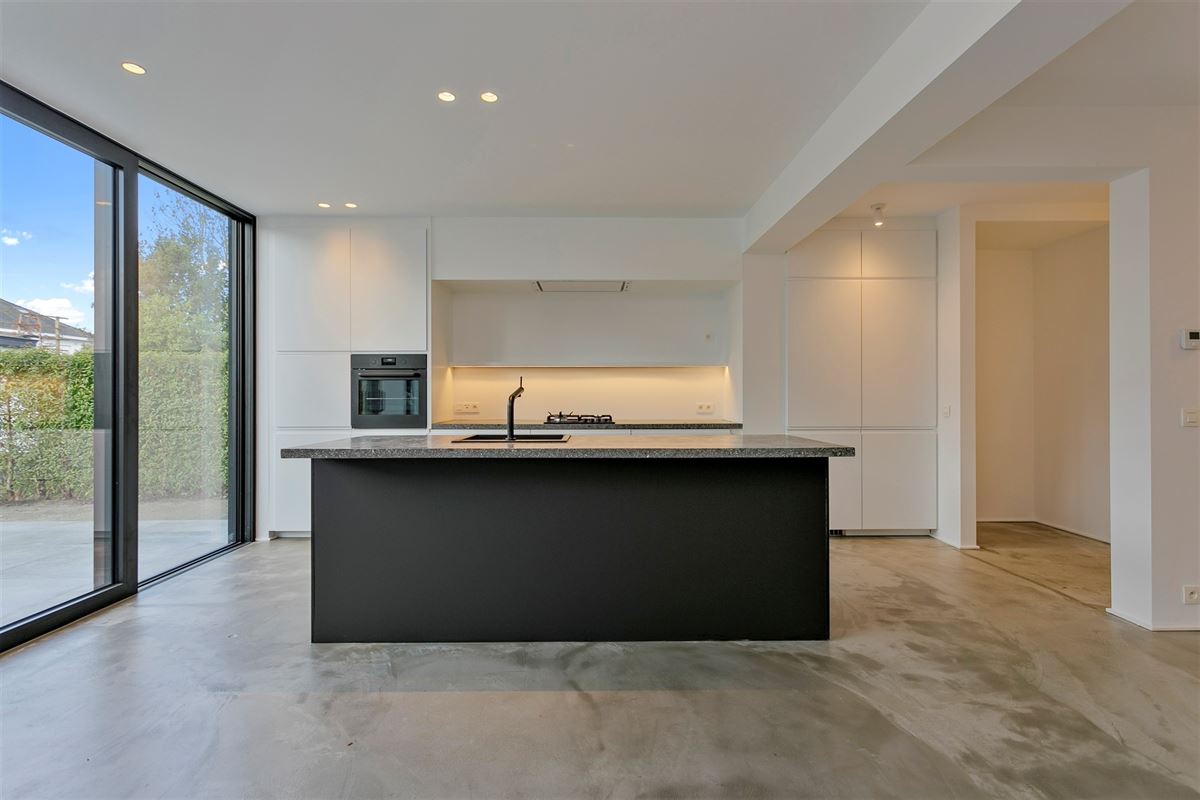 Prachtig gerenoveerde woning te huur