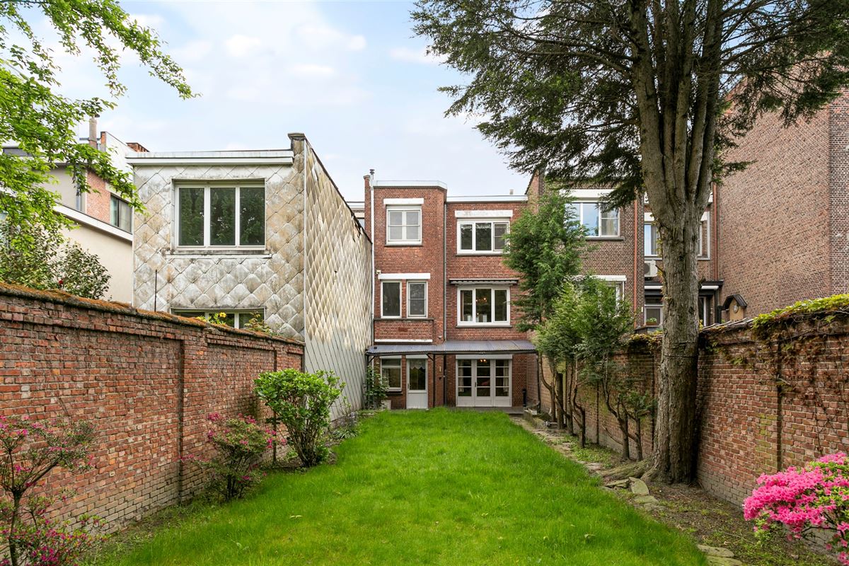 Zeer ruime woning met aangename tuin