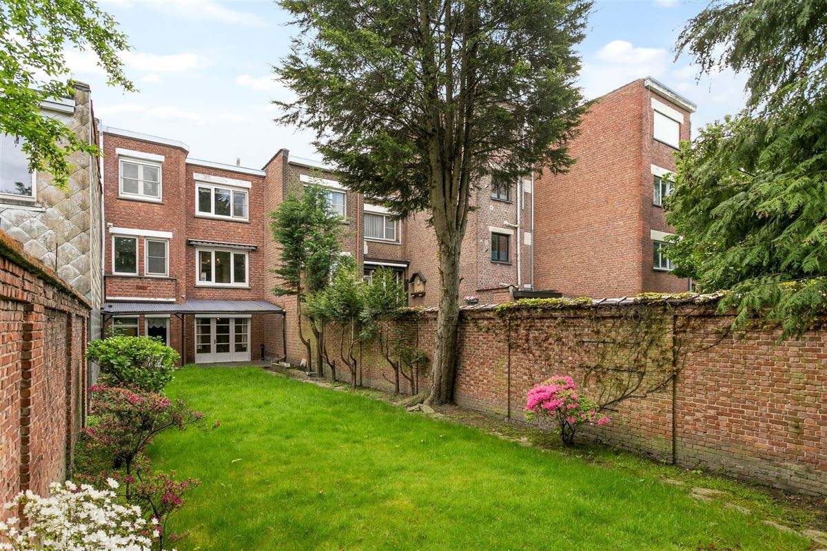 Zeer ruime woning met aangename tuin