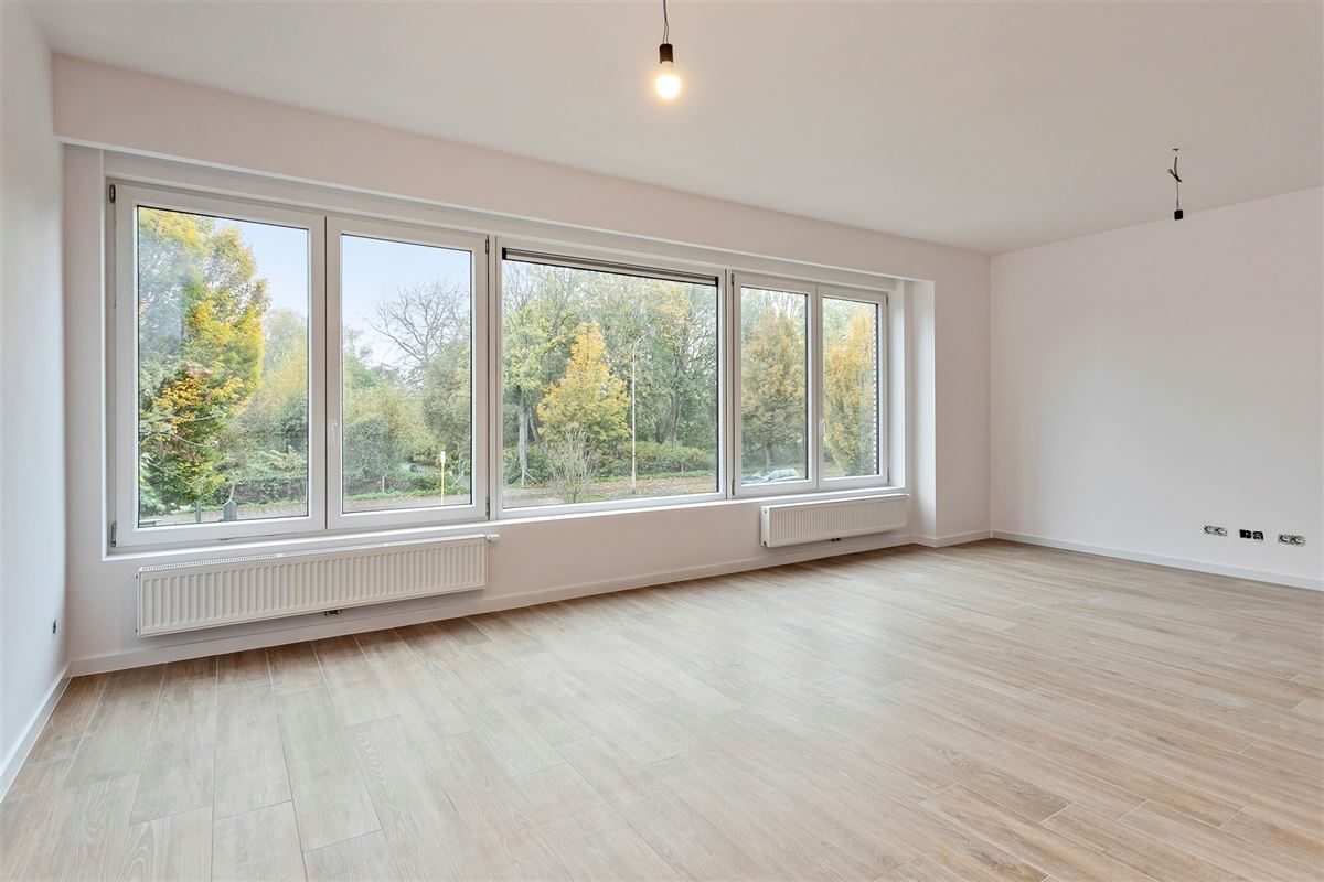 Appartement met zeer ruime leefruimte en open keuken