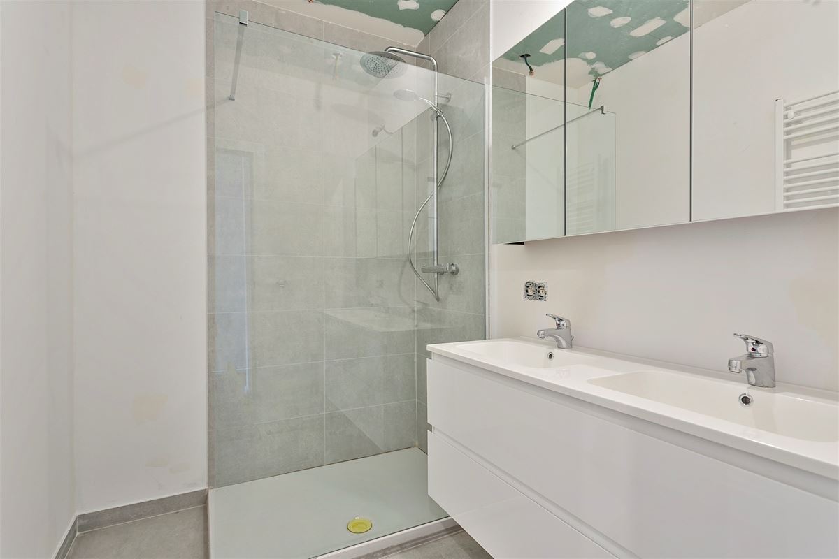 Appartement met zeer ruime leefruimte en open keuken