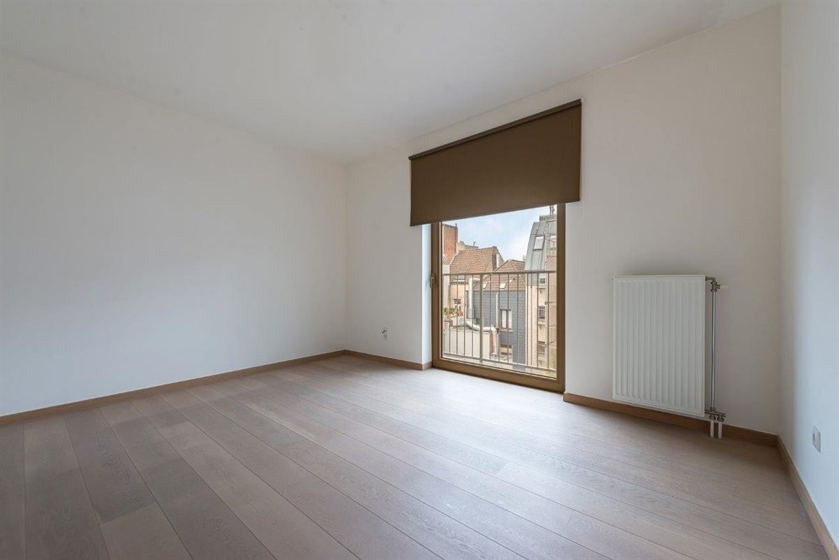 Ruim en lichtrijk 2 slaapkamer appartement op A- locatie