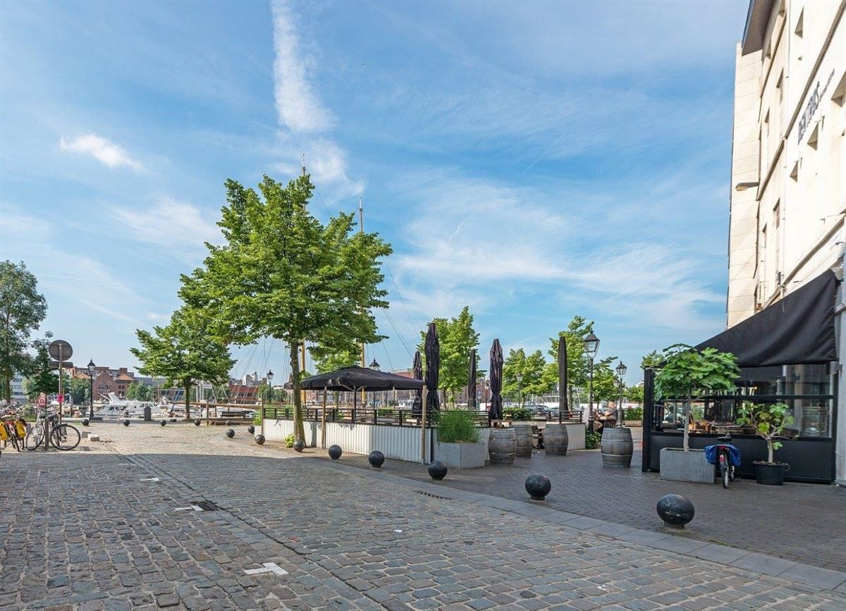 Ruim en lichtrijk 2 slaapkamer appartement op A- locatie