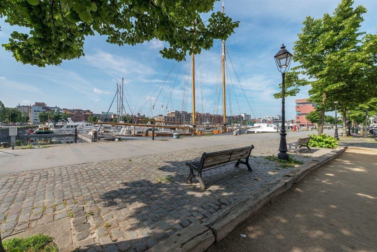 Ruim en lichtrijk 2 slaapkamer appartement op A- locatie