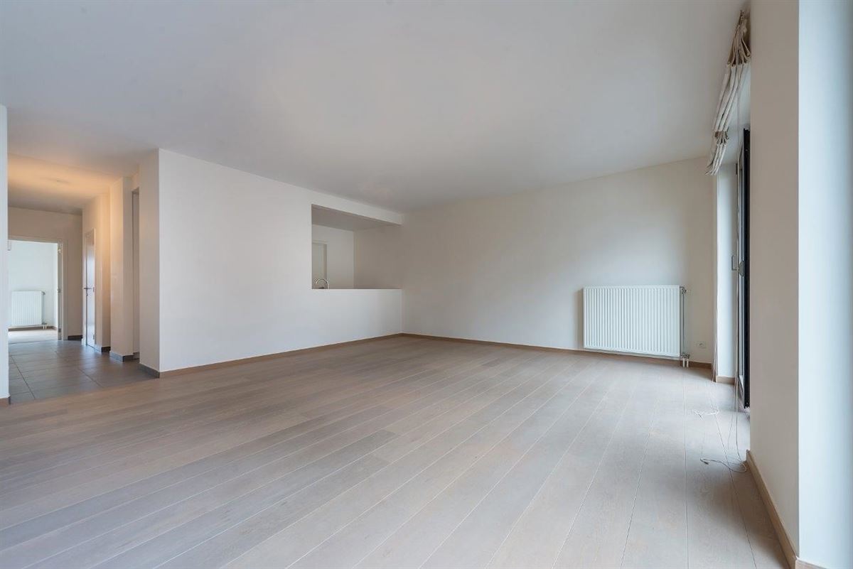 Ruim en lichtrijk 2 slaapkamer appartement op A- locatie