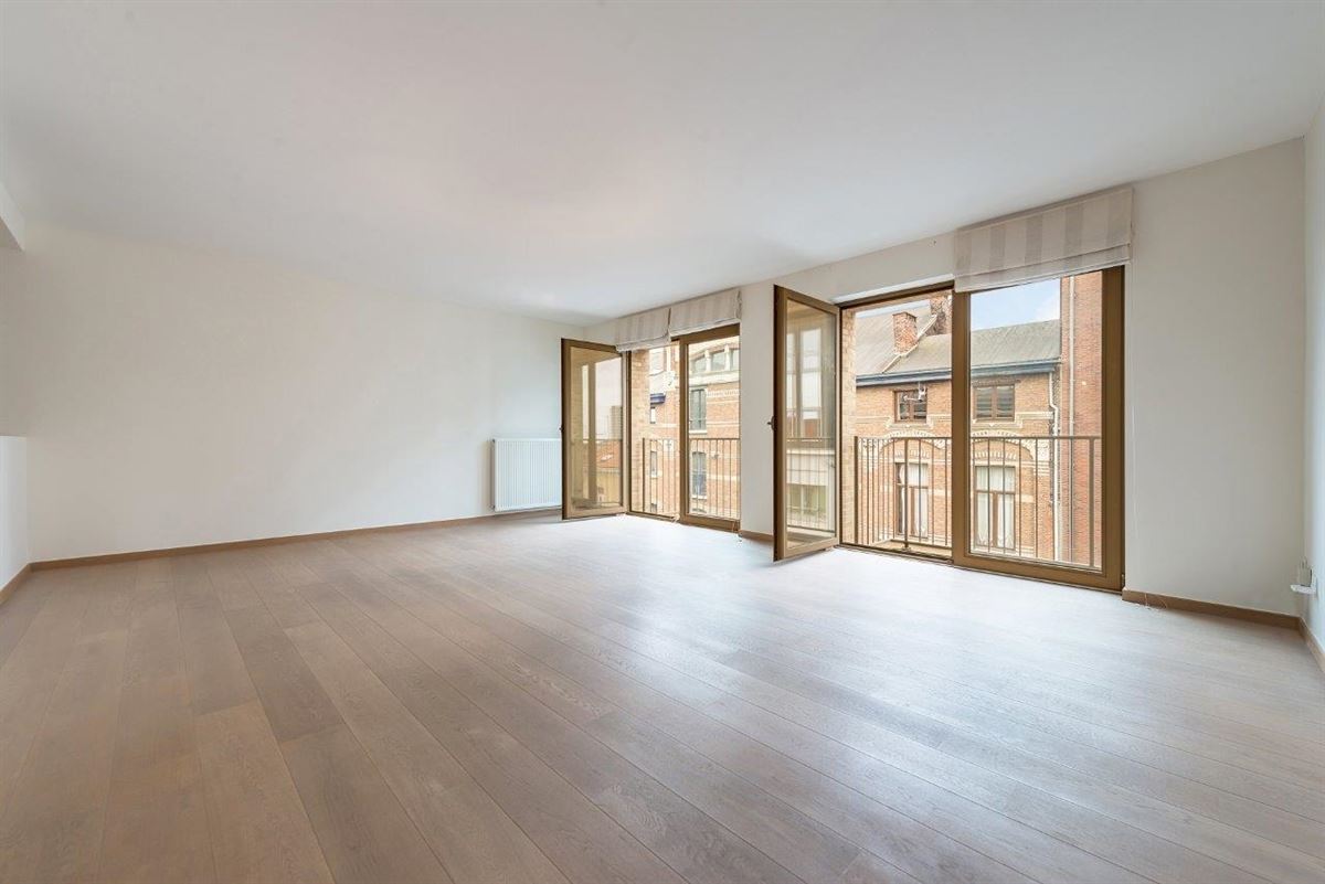 Ruim en lichtrijk 2 slaapkamer appartement op A- locatie