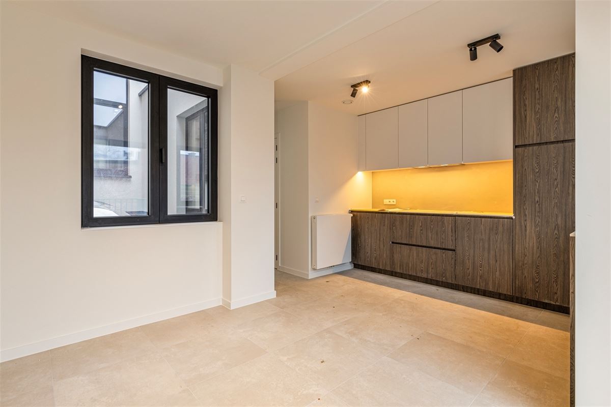 Gerenoveerd duplex appartement met tuin