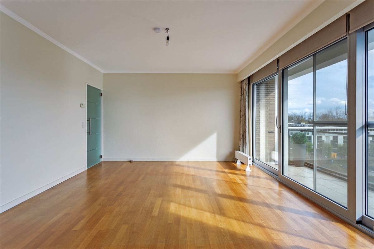 Comfortabel 2 slpk appt met veel lichtinval + Z-terras.