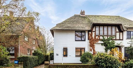 Charmante half-open bebouwing gelegen in een rustige straat te Wilrijk