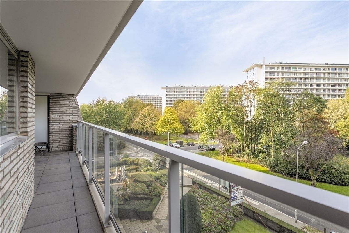 Ruim appartement met terras te Berchem
