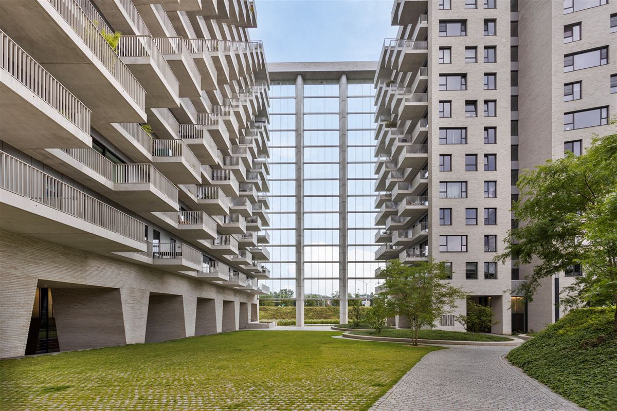 LOUISE MARIE | Nieuwbouw 2 slaapkamer appartement + terras en P