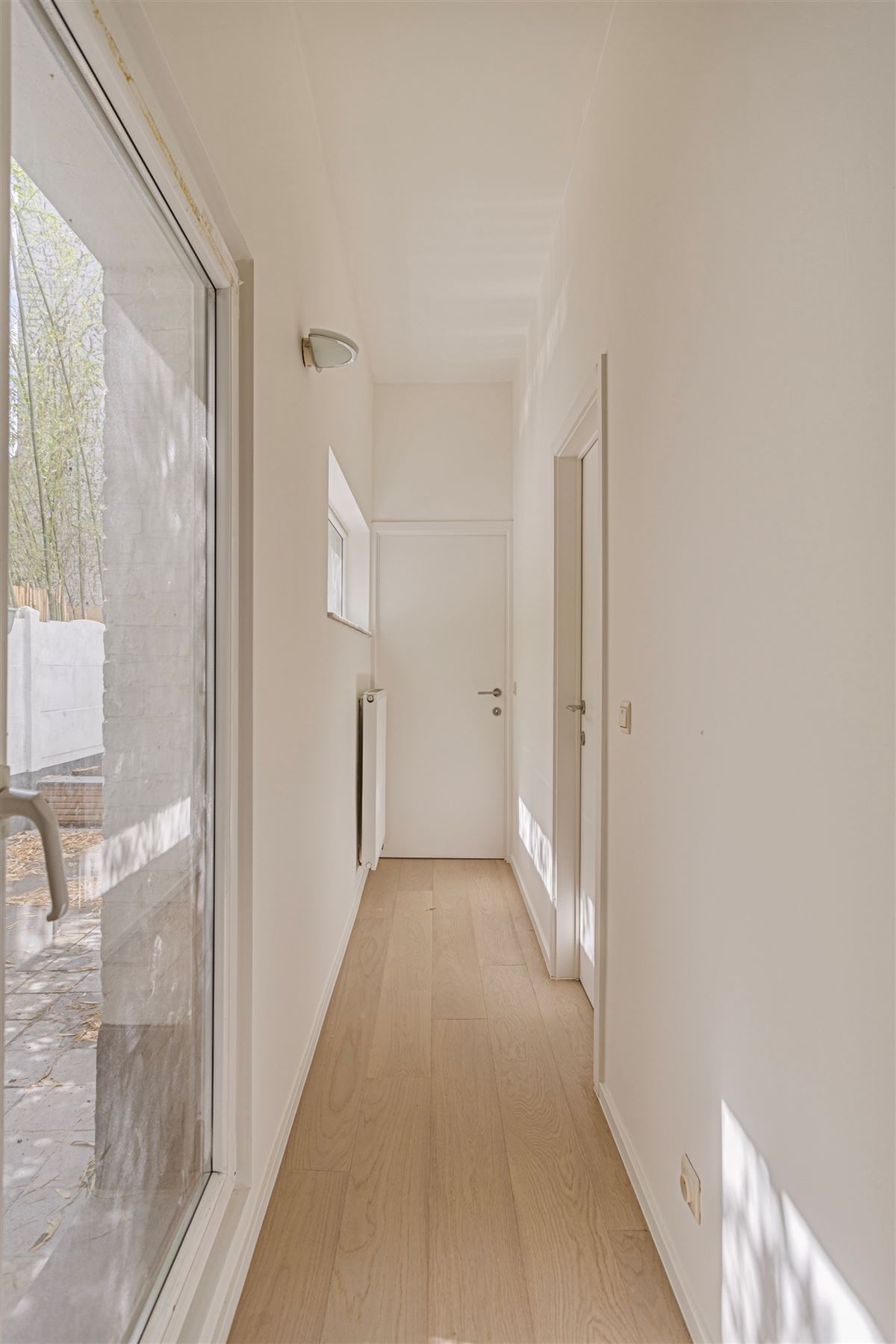 Gezellig gelijkvloers 2 slaapkamer appartement met TERRAS aan Park Den Brandt.