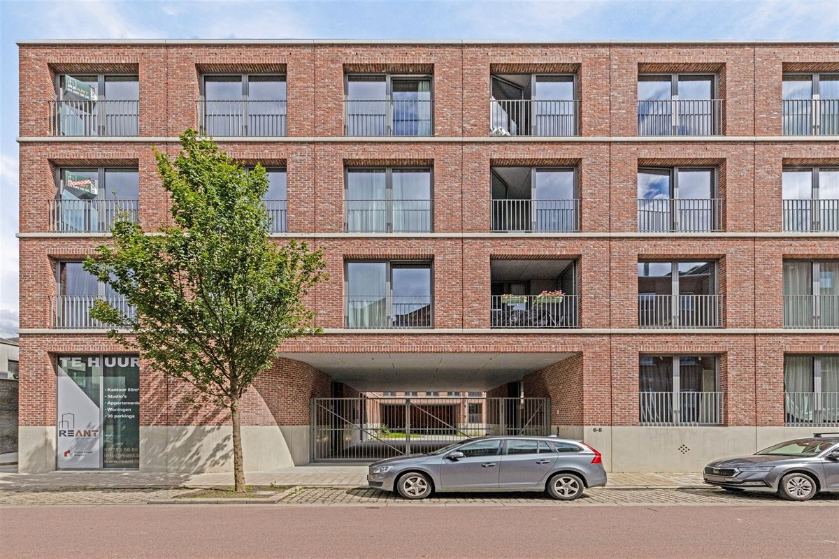 Een gemeubeld appartement met 2 slaapkamers.
