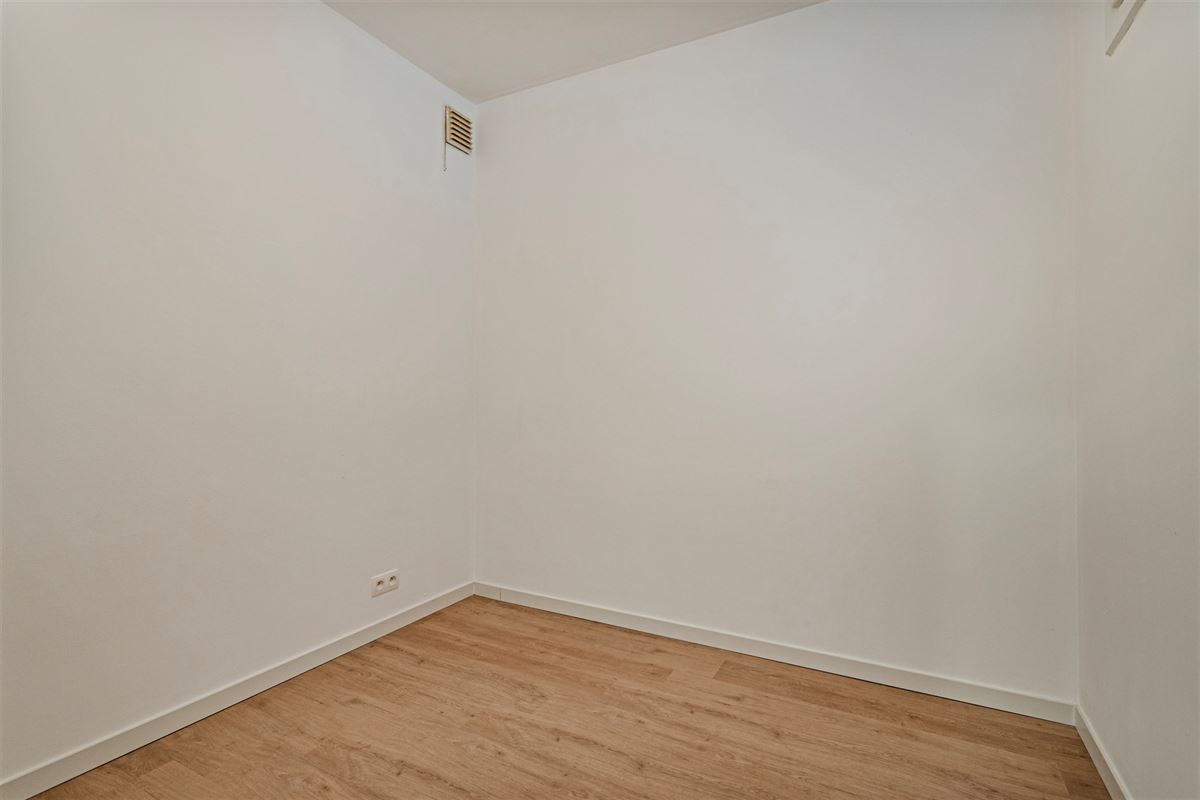 Gerenoveerd gelijkvloers appartement in Edegem