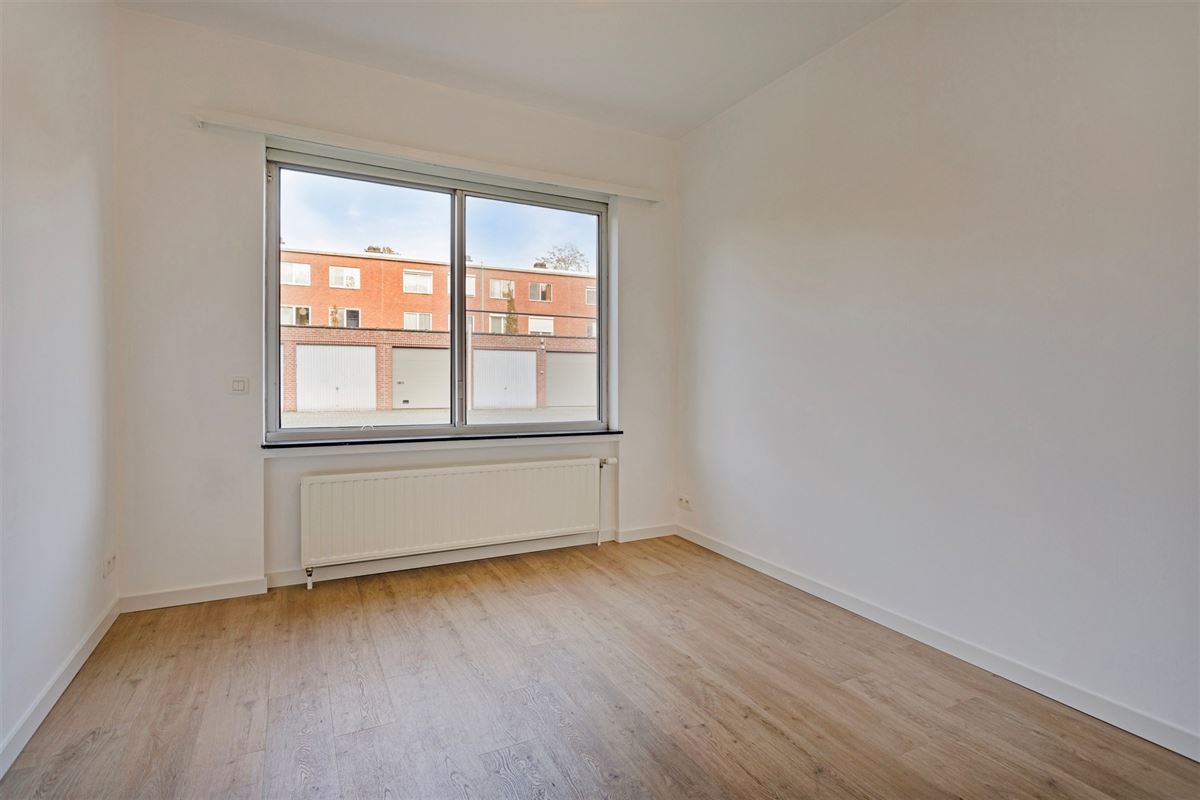 Gerenoveerd gelijkvloers appartement in Edegem