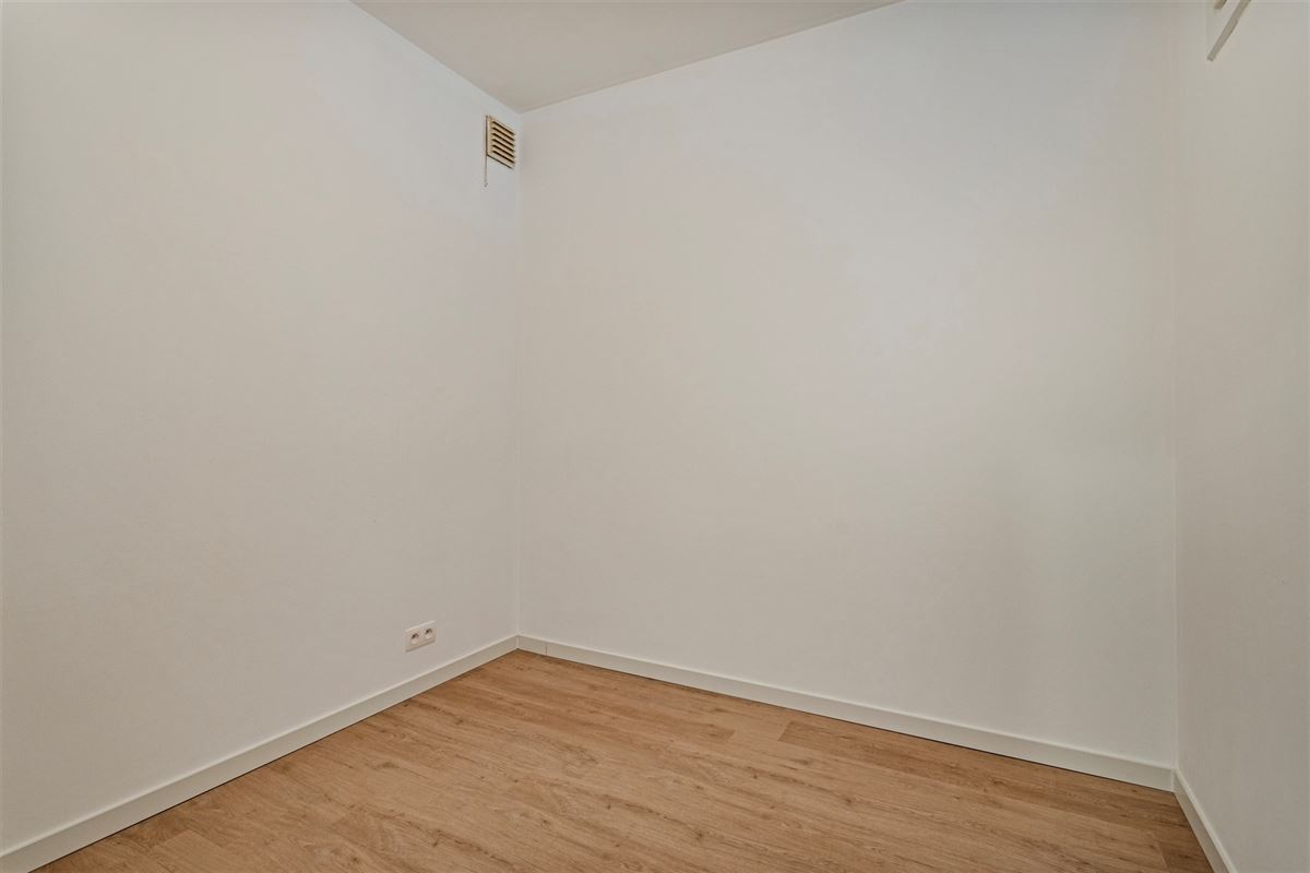Gerenoveerd gelijkvloers appartement in Edegem