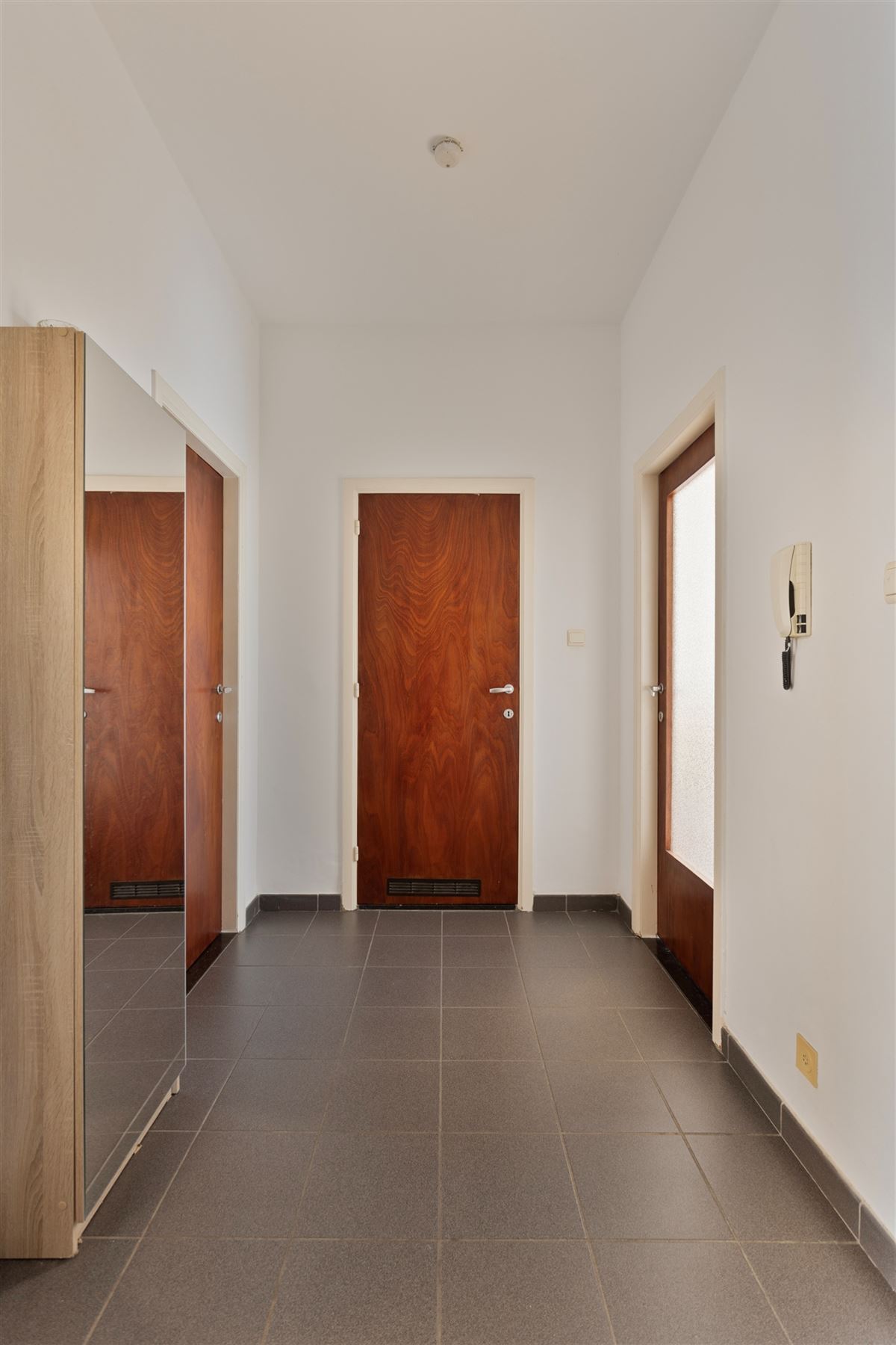 2 slaapkamer appartement in een rustige buurt.