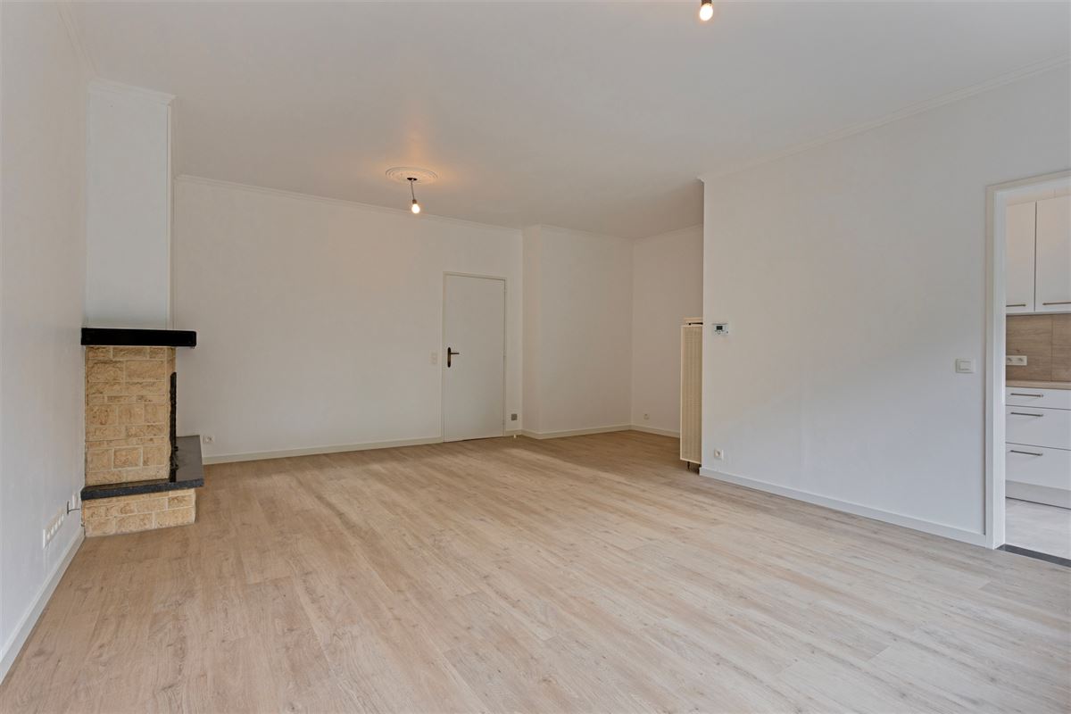 Gerenoveerd gelijkvloers appartement in Edegem