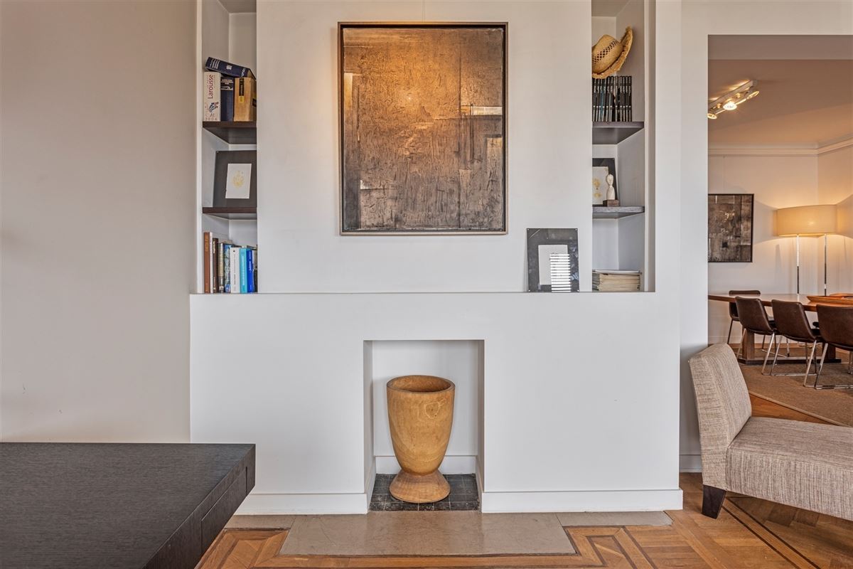 Gemeubeld appartement met 3 SLPK | 2 BADK + kelder