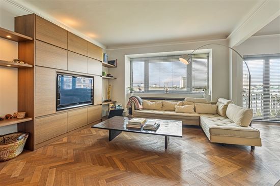 Gemeubeld appartement met 3 SLPK | 2 BADK + kelder