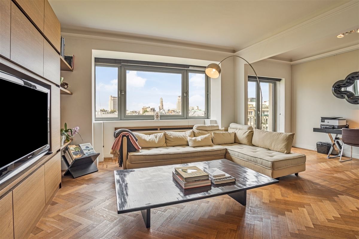 Gemeubeld appartement met 3 SLPK | 2 BADK + kelder