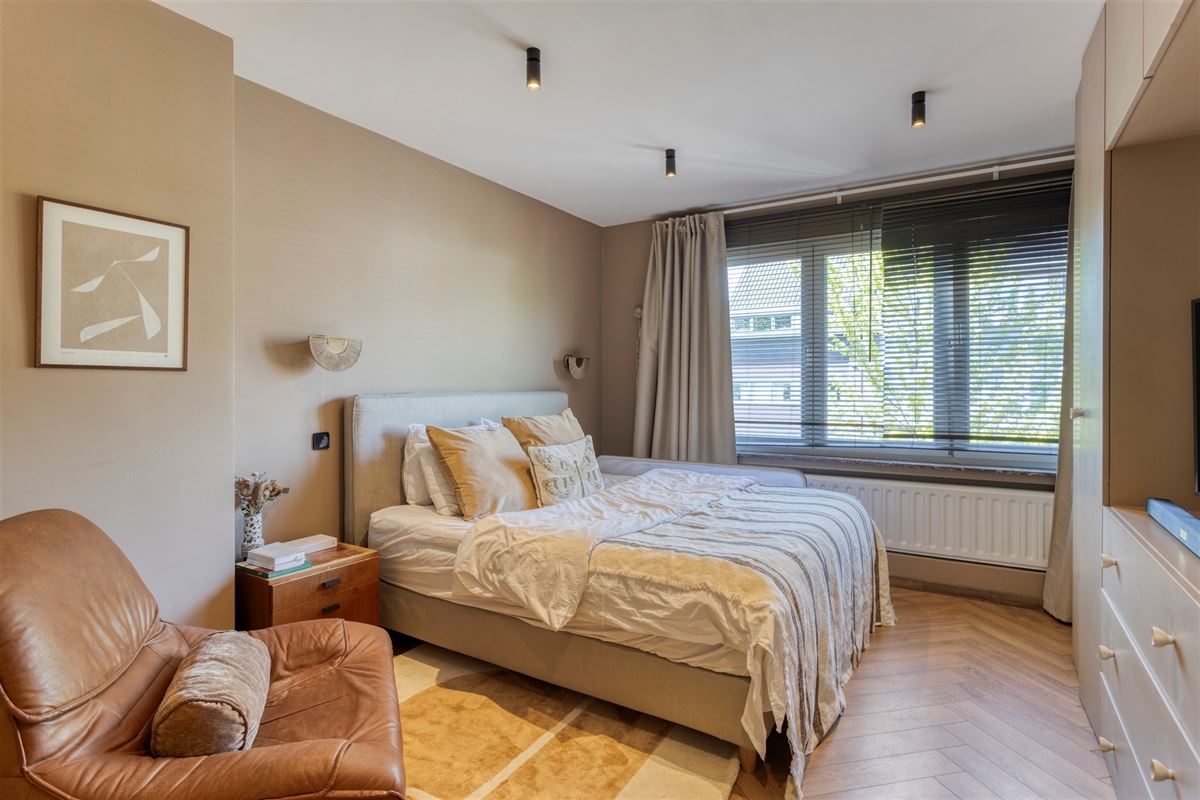 Instapklare halfopen bebouwing met garage te Edegem