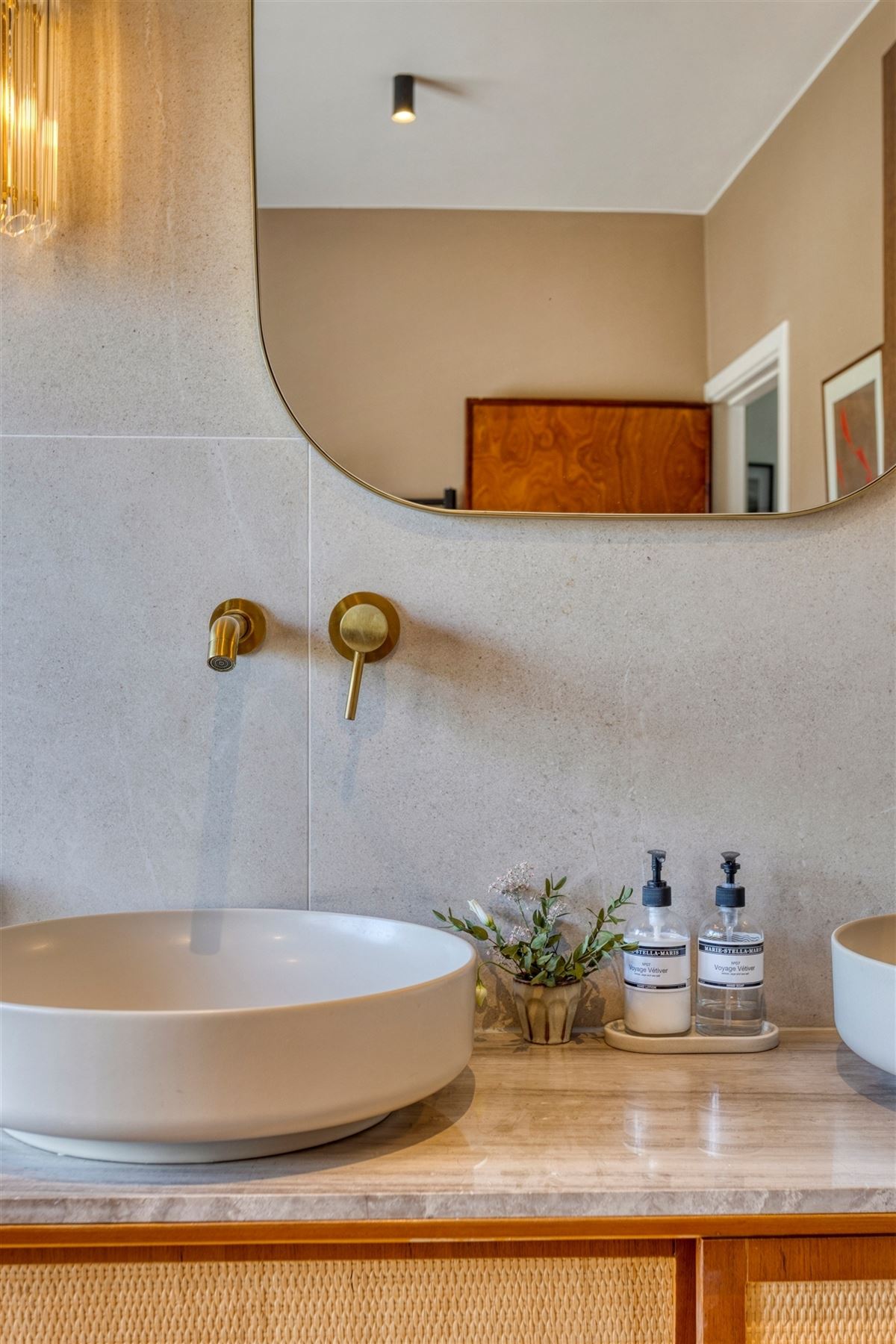 Instapklare halfopen bebouwing met garage te Edegem