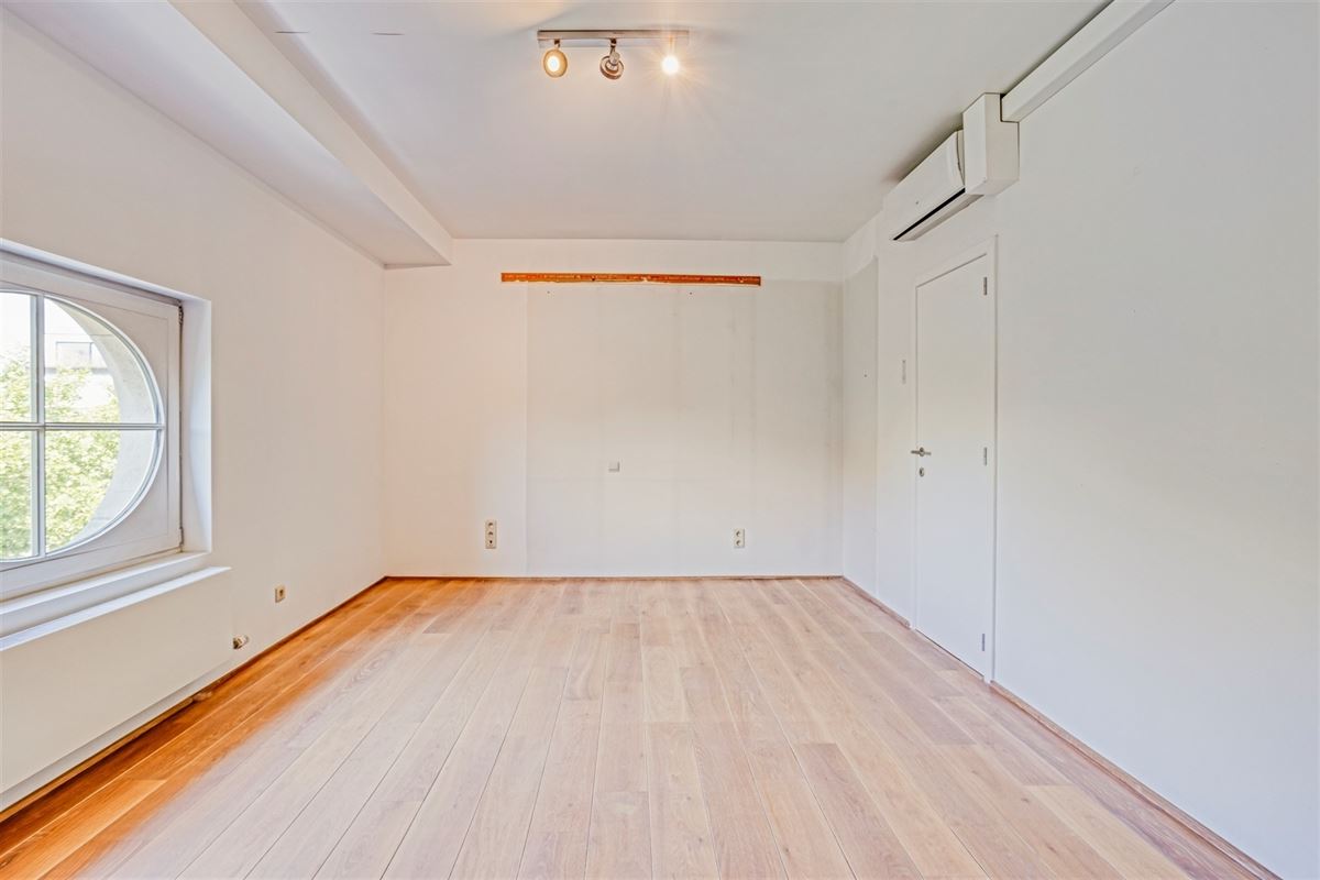 Uniek appartement van 230m² 