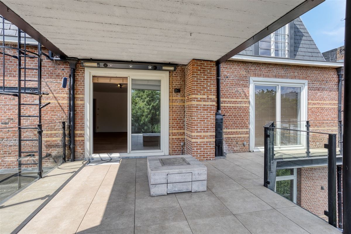Uniek appartement van 230m² 