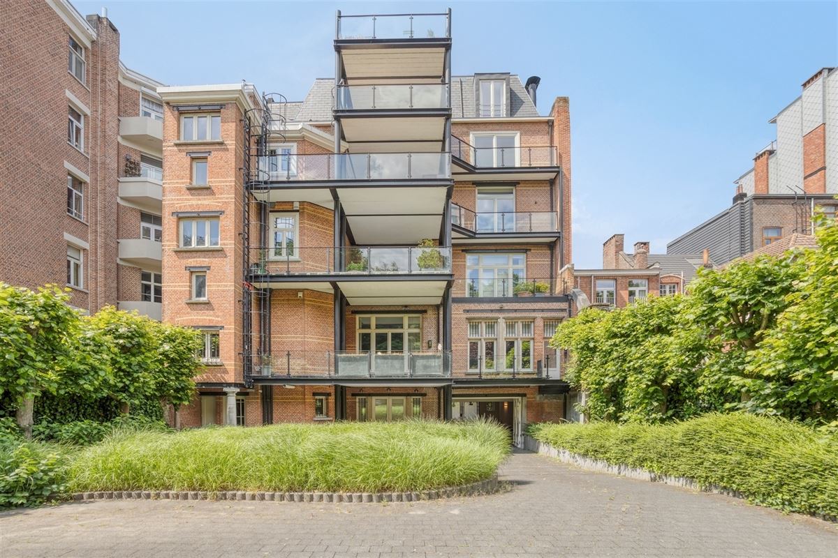 Uniek appartement van 230m² 