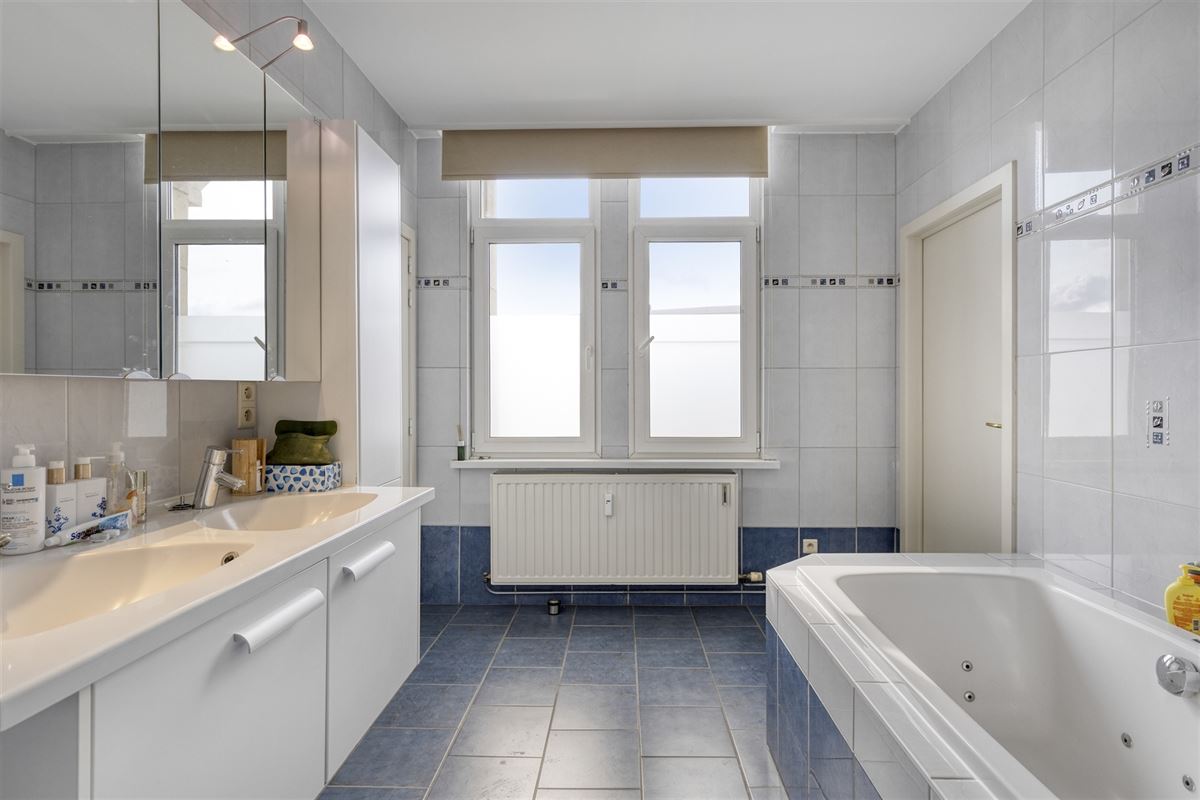 Uniek hoekappartement van 240 m²