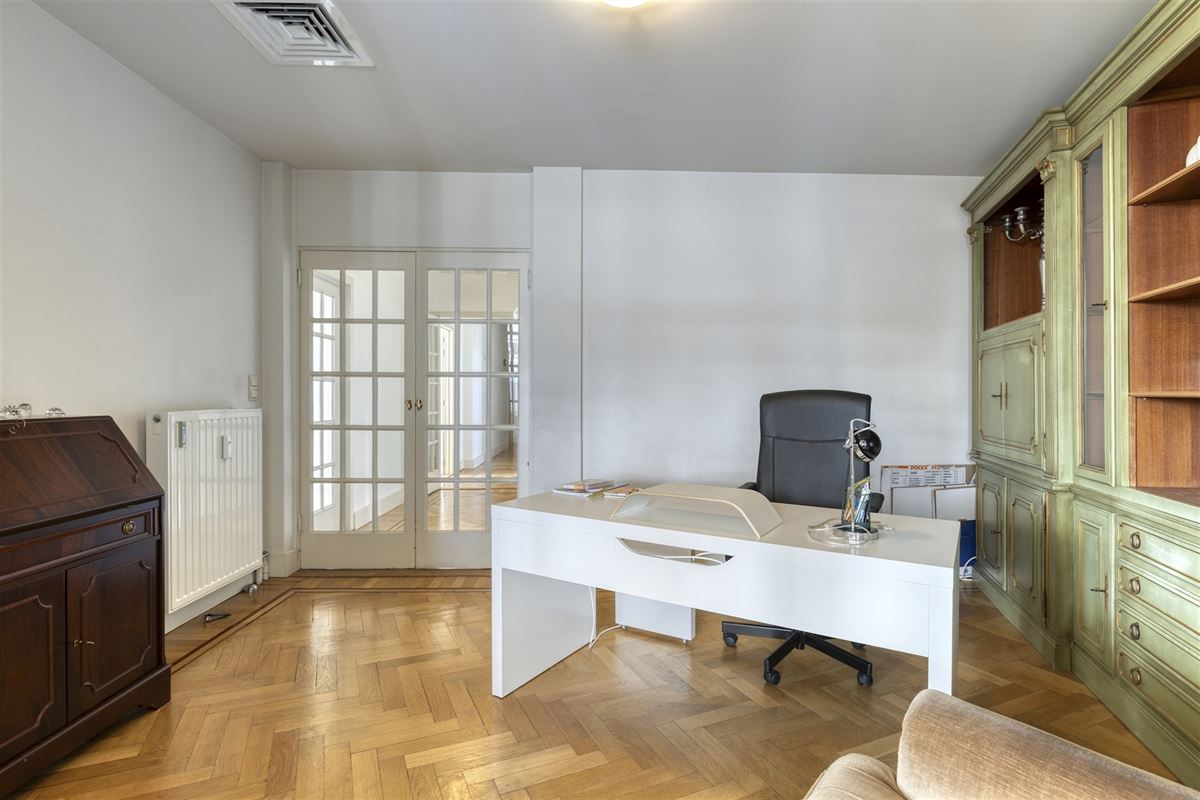 Uniek hoekappartement van 240 m²