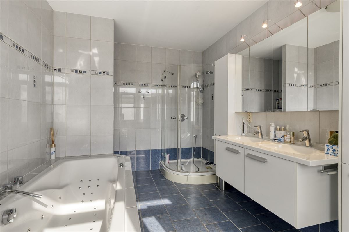 Uniek hoekappartement van 240 m²