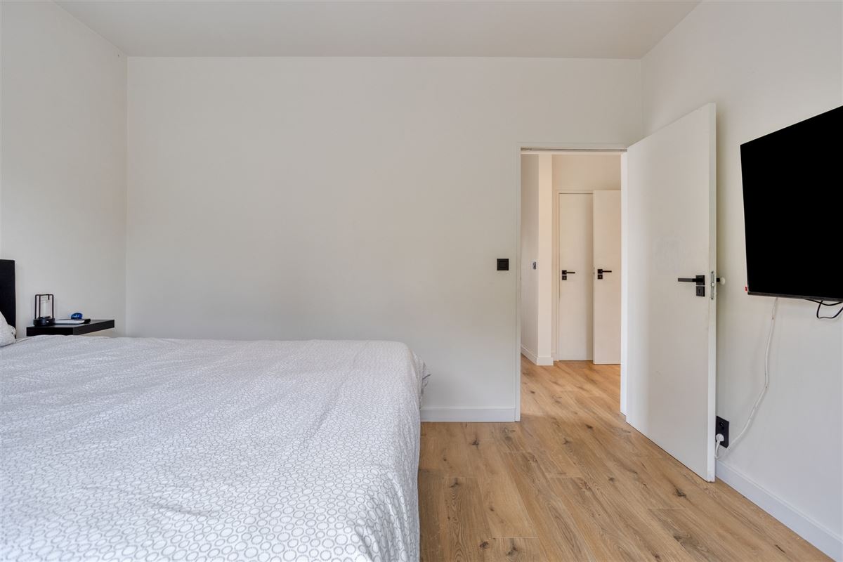 Volledig Gerenoveerd appartement met 3 Slaapkamers en terras