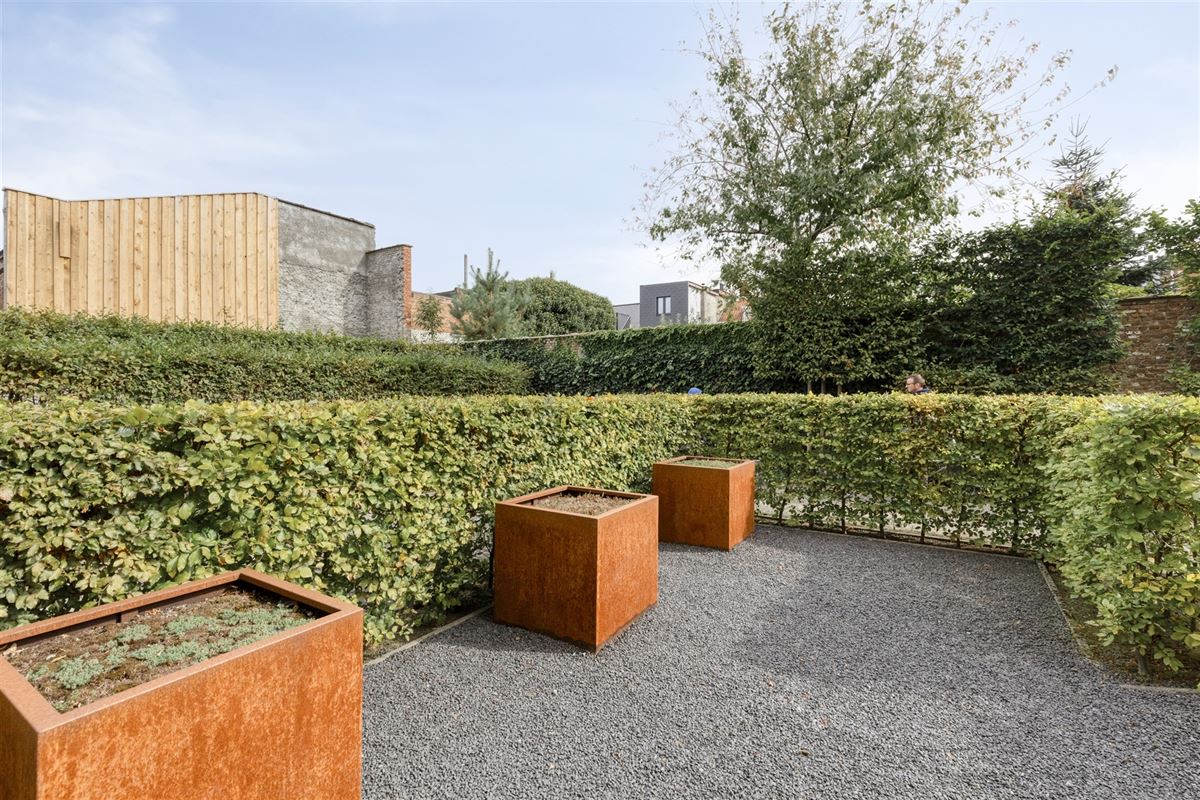 Gerenoveerd gelijksvloers appartement