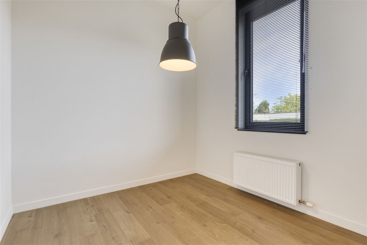 Gerenoveerd gelijksvloers appartement