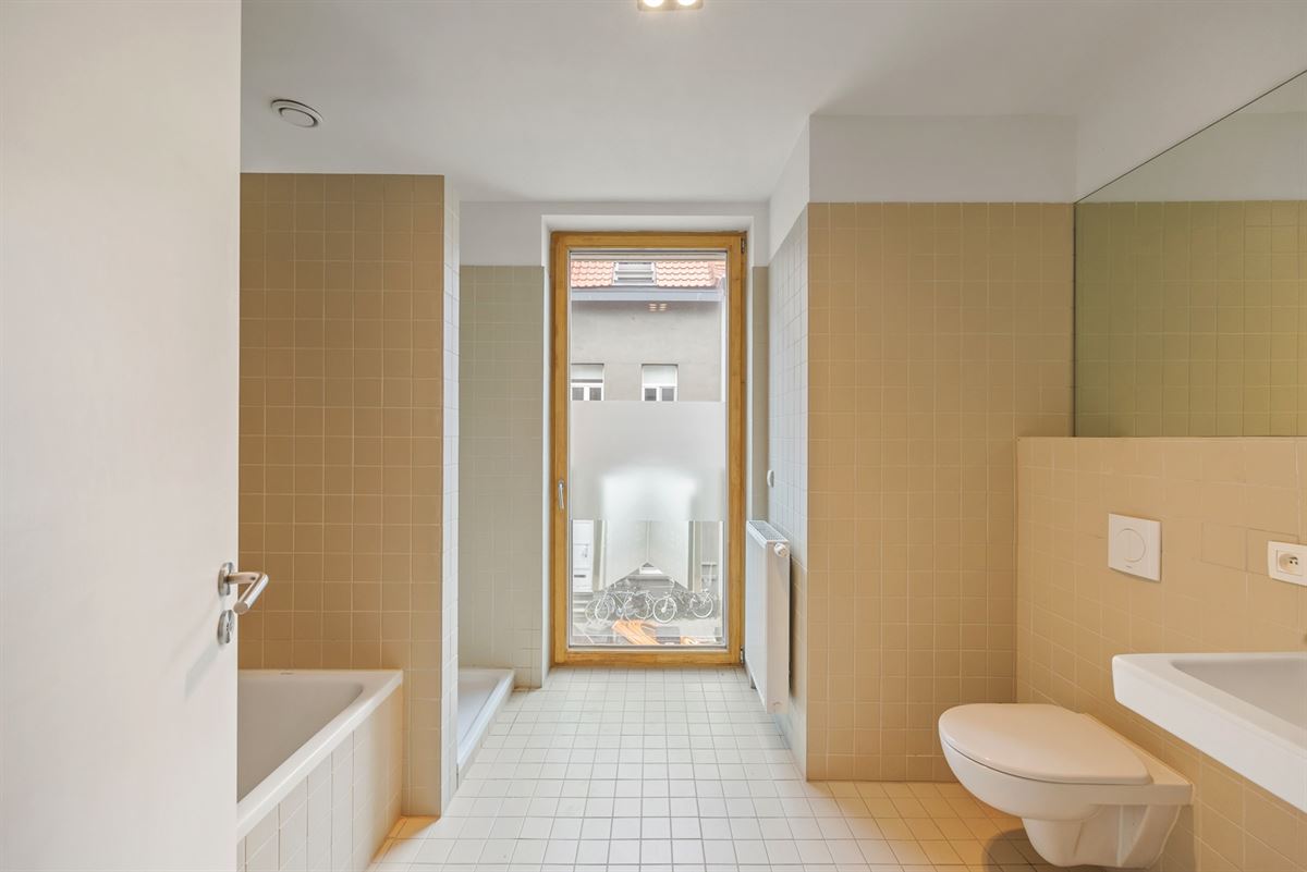 Lichtrijke en Energiezuinige Gezinswoning met Dakterras