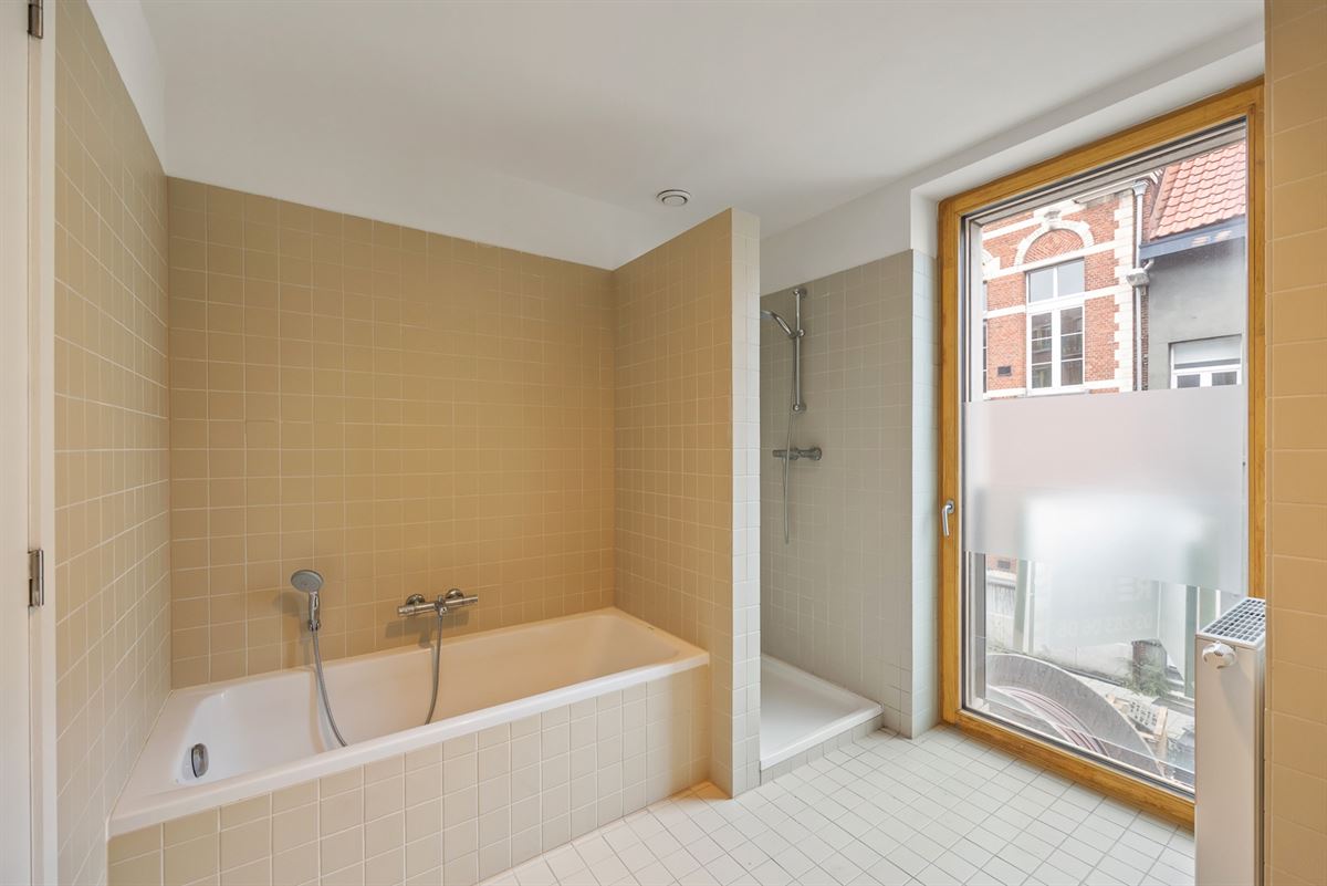 Lichtrijke en Energiezuinige Gezinswoning met Dakterras