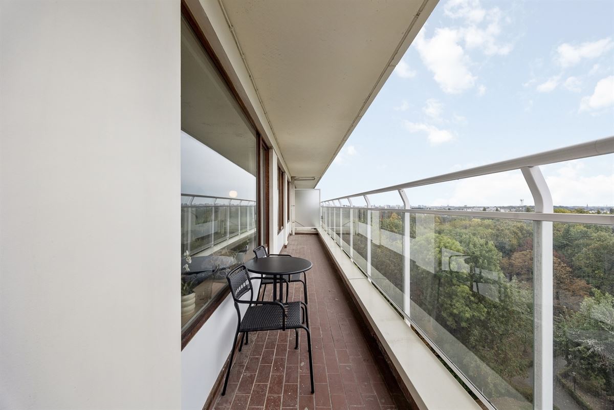Lichtrijk Appartement met Panoramisch Uitzicht op Antwerpen