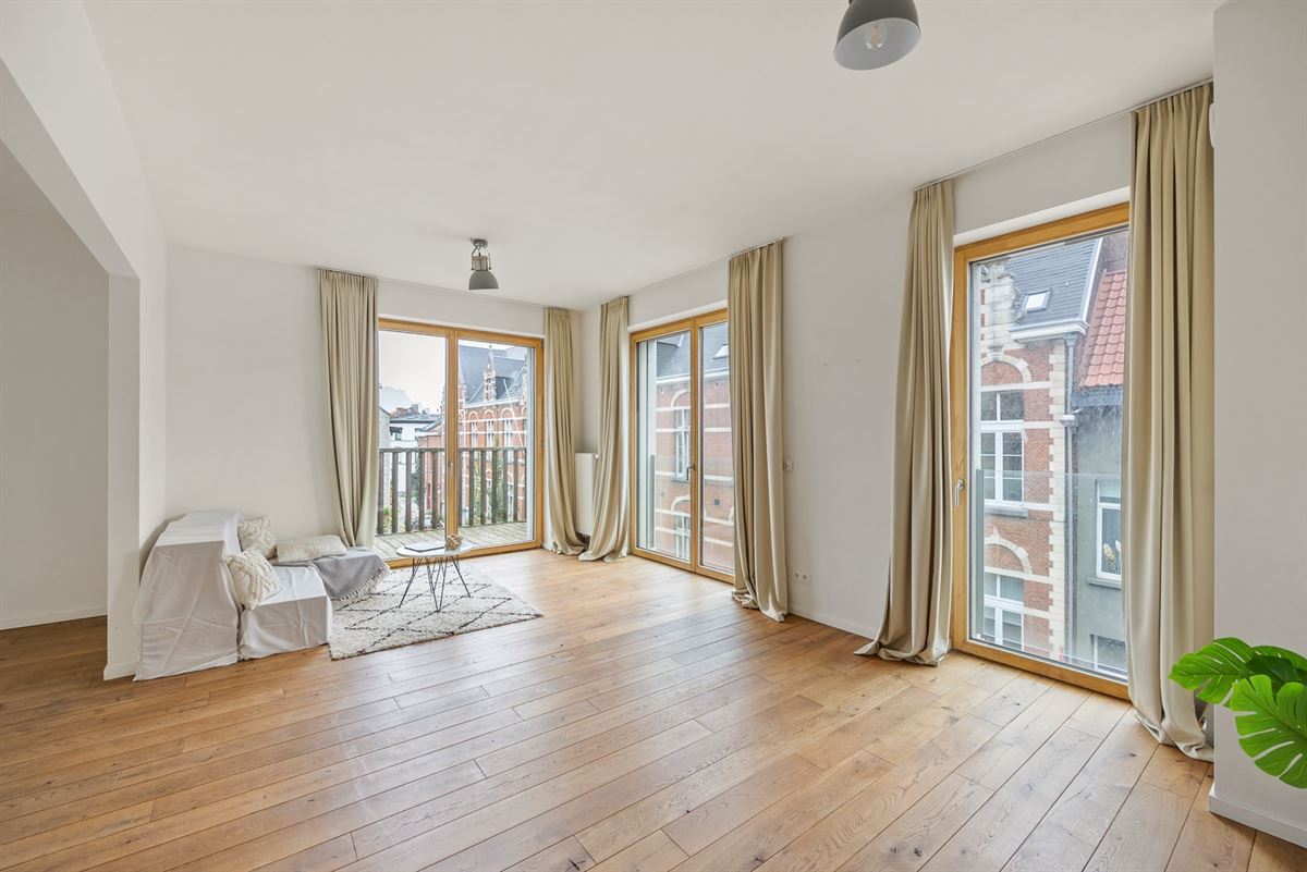 Lichtrijke en Energiezuinige Gezinswoning met Dakterras