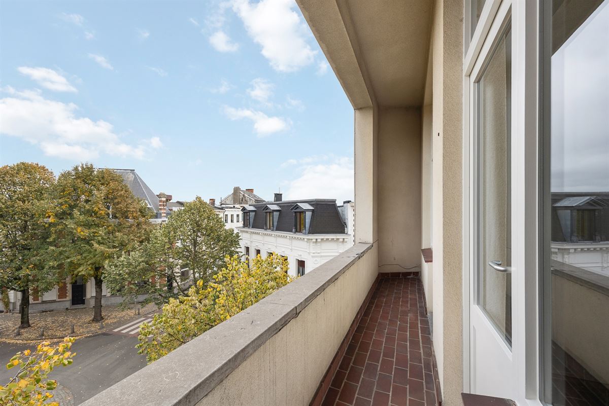 Instapklaar appartement aan de Dageraadplaats