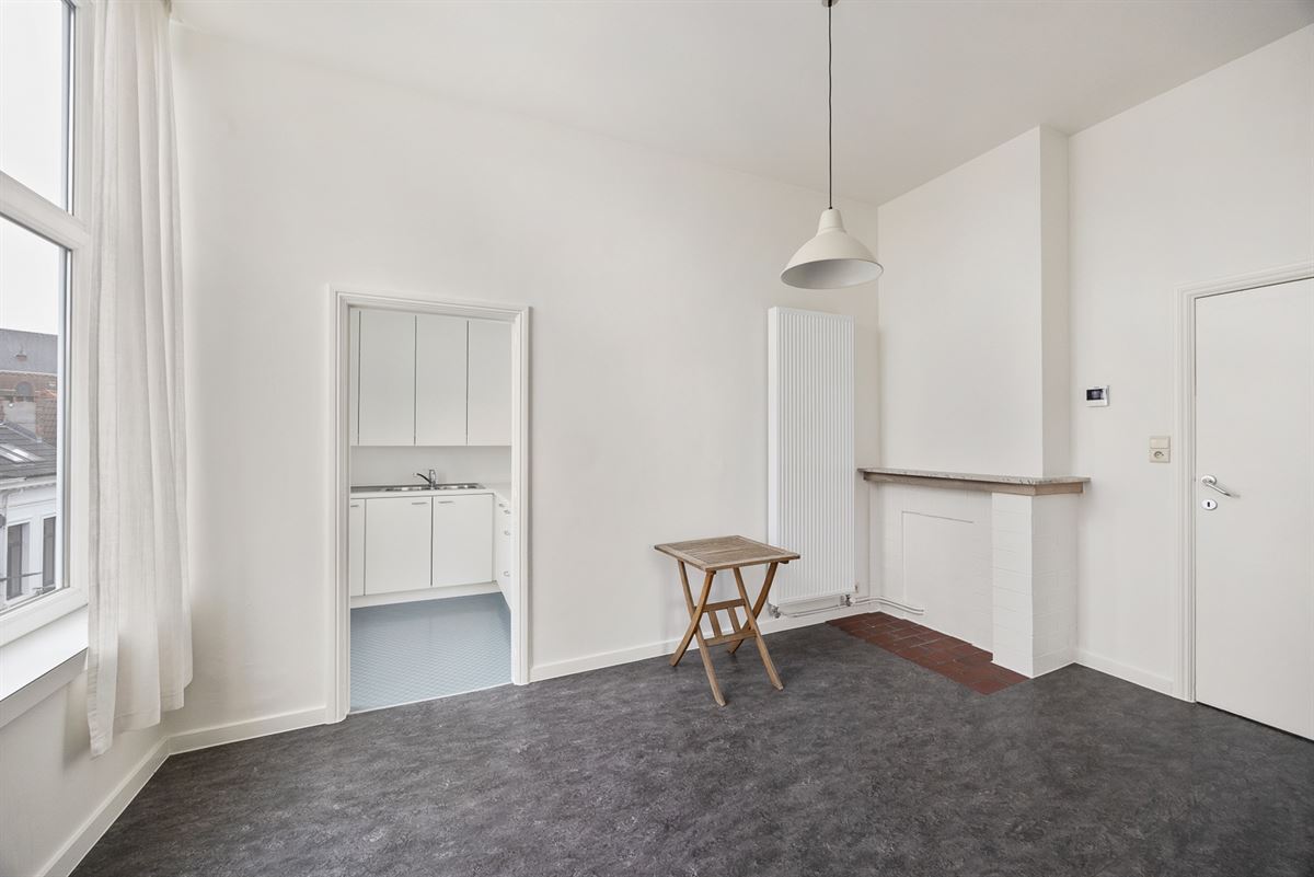 Instapklaar appartement aan de Dageraadplaats