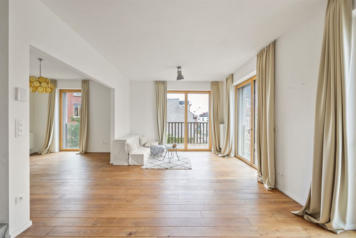 Lichtrijke en Energiezuinige Gezinswoning met Dakterras