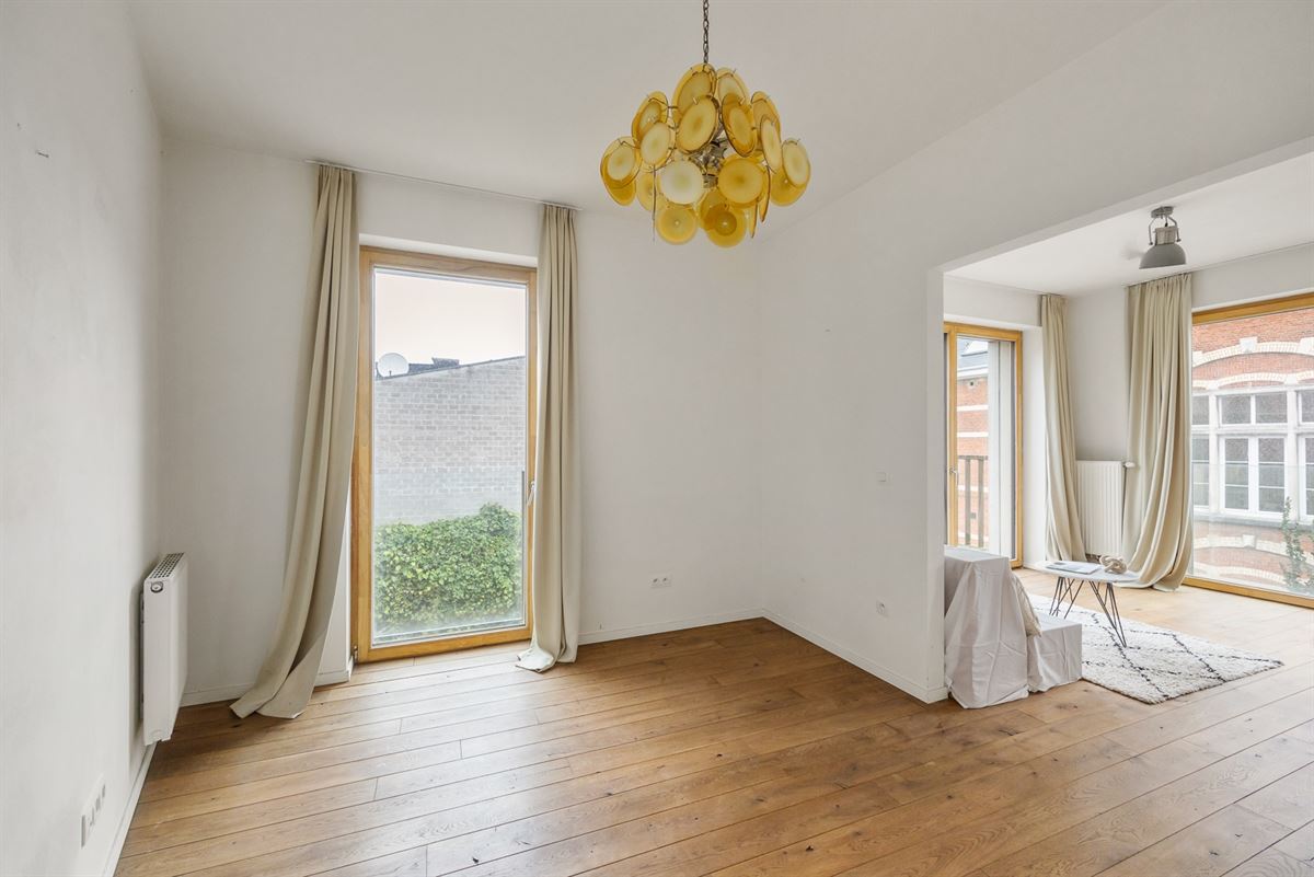 Lichtrijke en Energiezuinige Gezinswoning met Dakterras