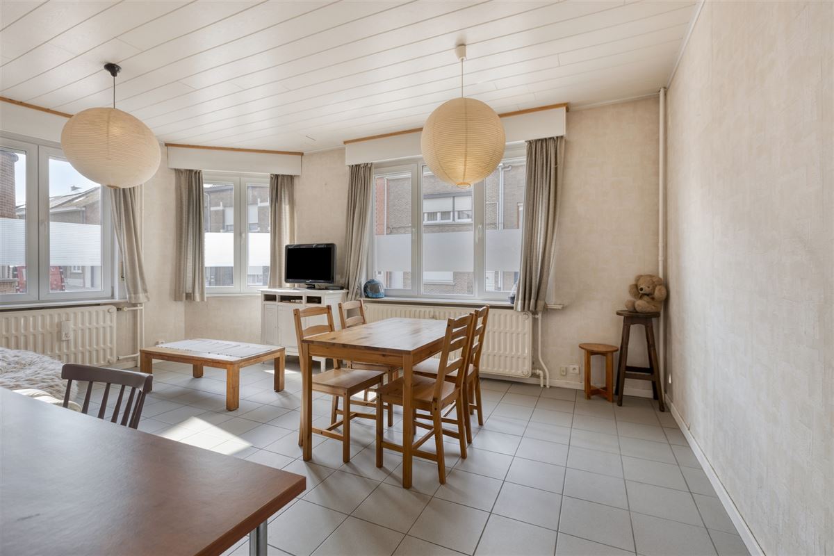 Te Renoveren Meergezinswoning met Garage